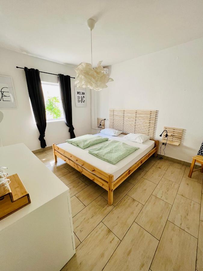 Guesthouse Dvoshko Hvar Exteriör bild