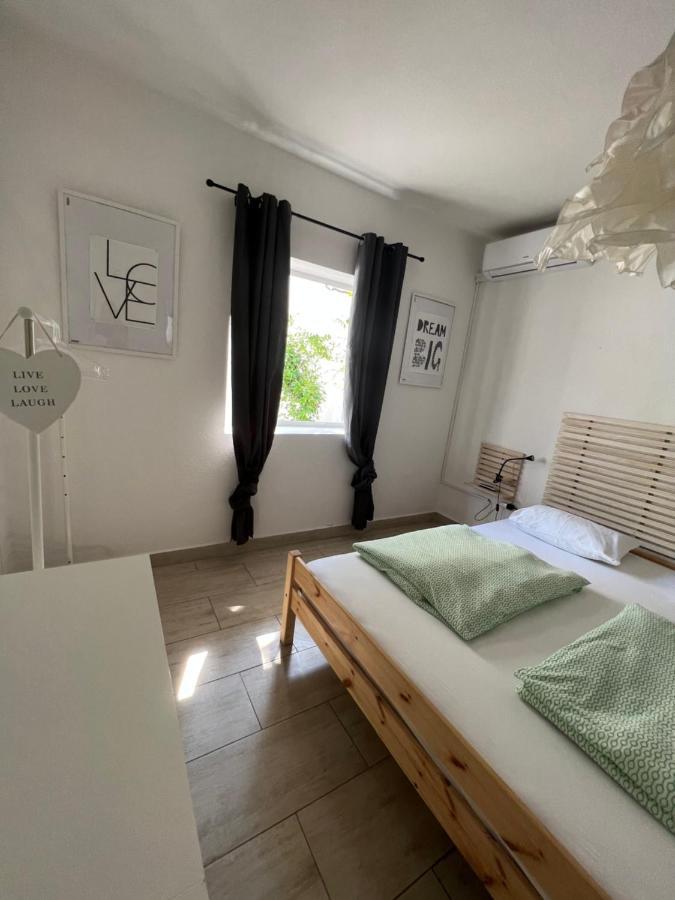 Guesthouse Dvoshko Hvar Exteriör bild